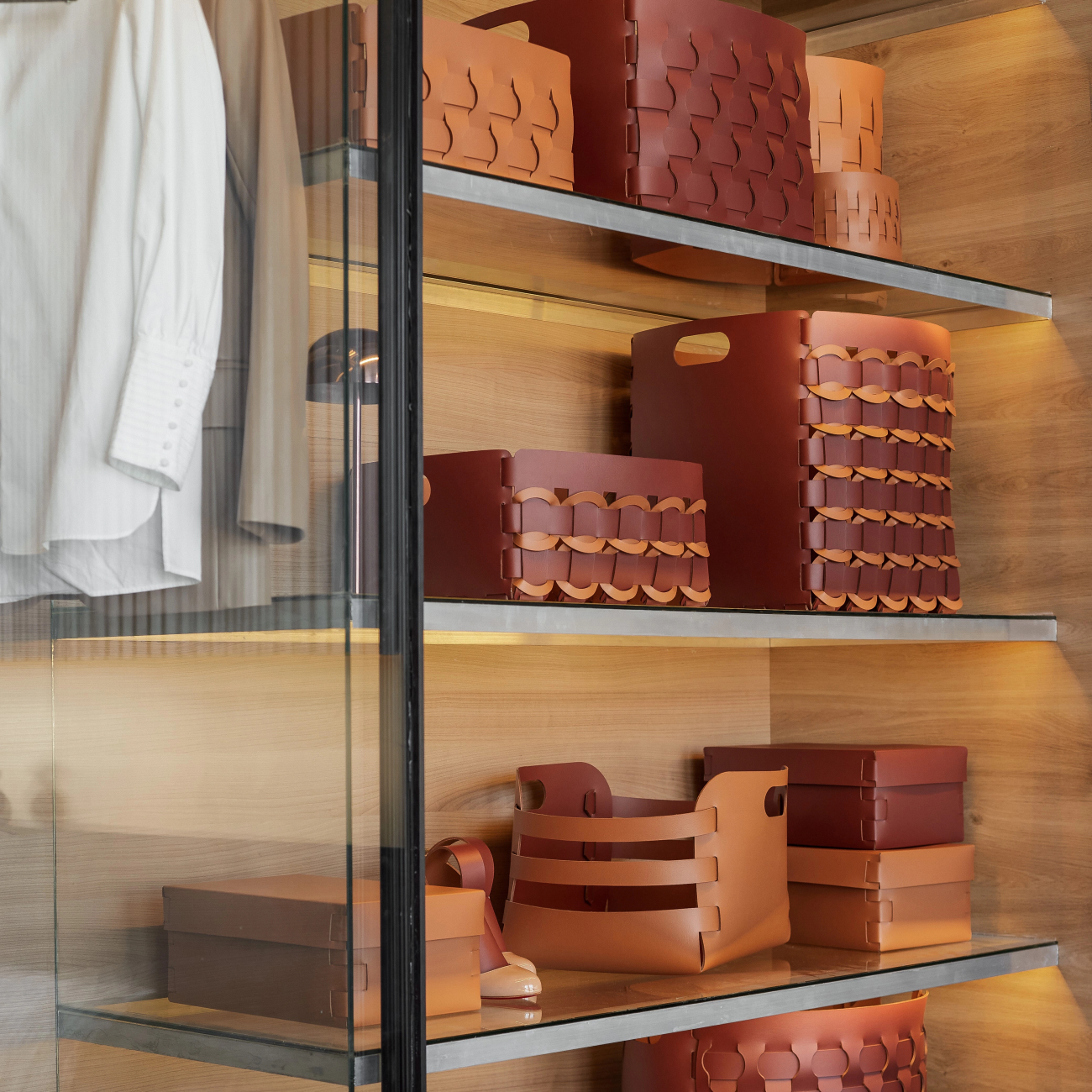 Корзина GEOMETRIA 35x35 круглое плетение, бордо, кожа ADJ 3047R.30.TS30