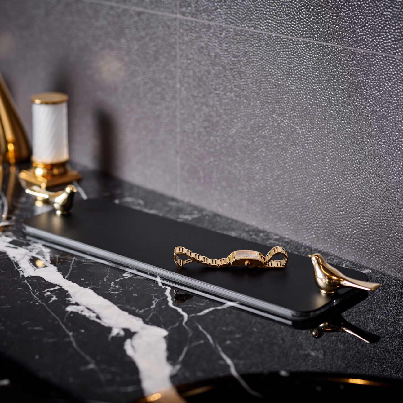 Поднос BIRD 33х10 см чёрный, кожа, золото – 2