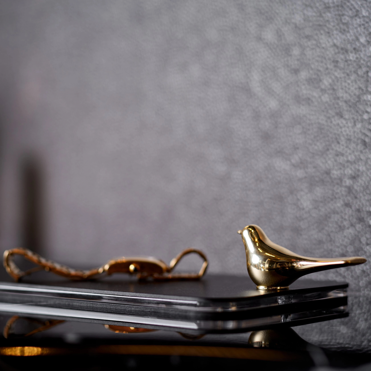 Поднос BIRD 33х10 см чёрный, кожа, золото ADJ 3310B.01.O