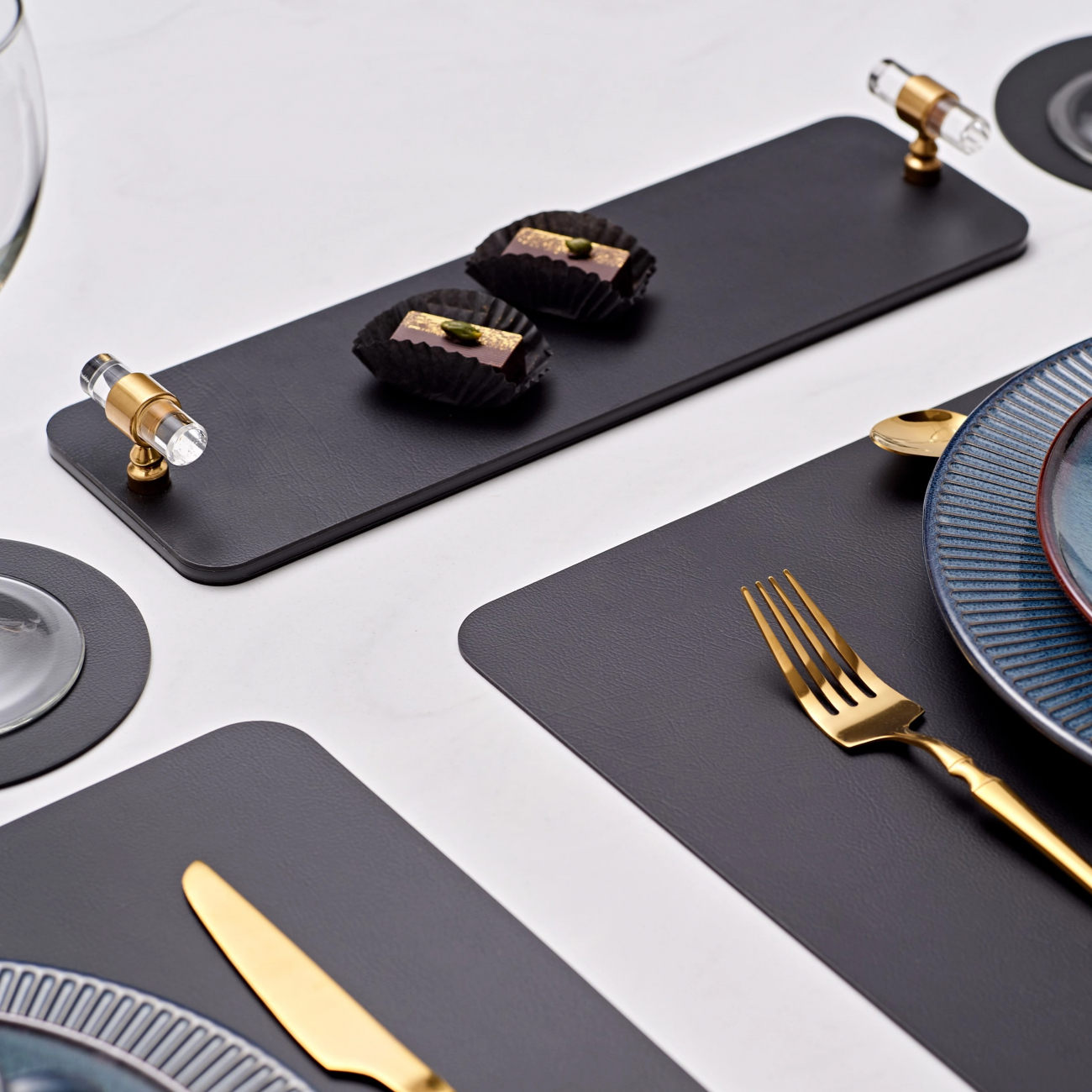 Поднос LINFINITO 33х10 см чёрный, кожа, золото – 2