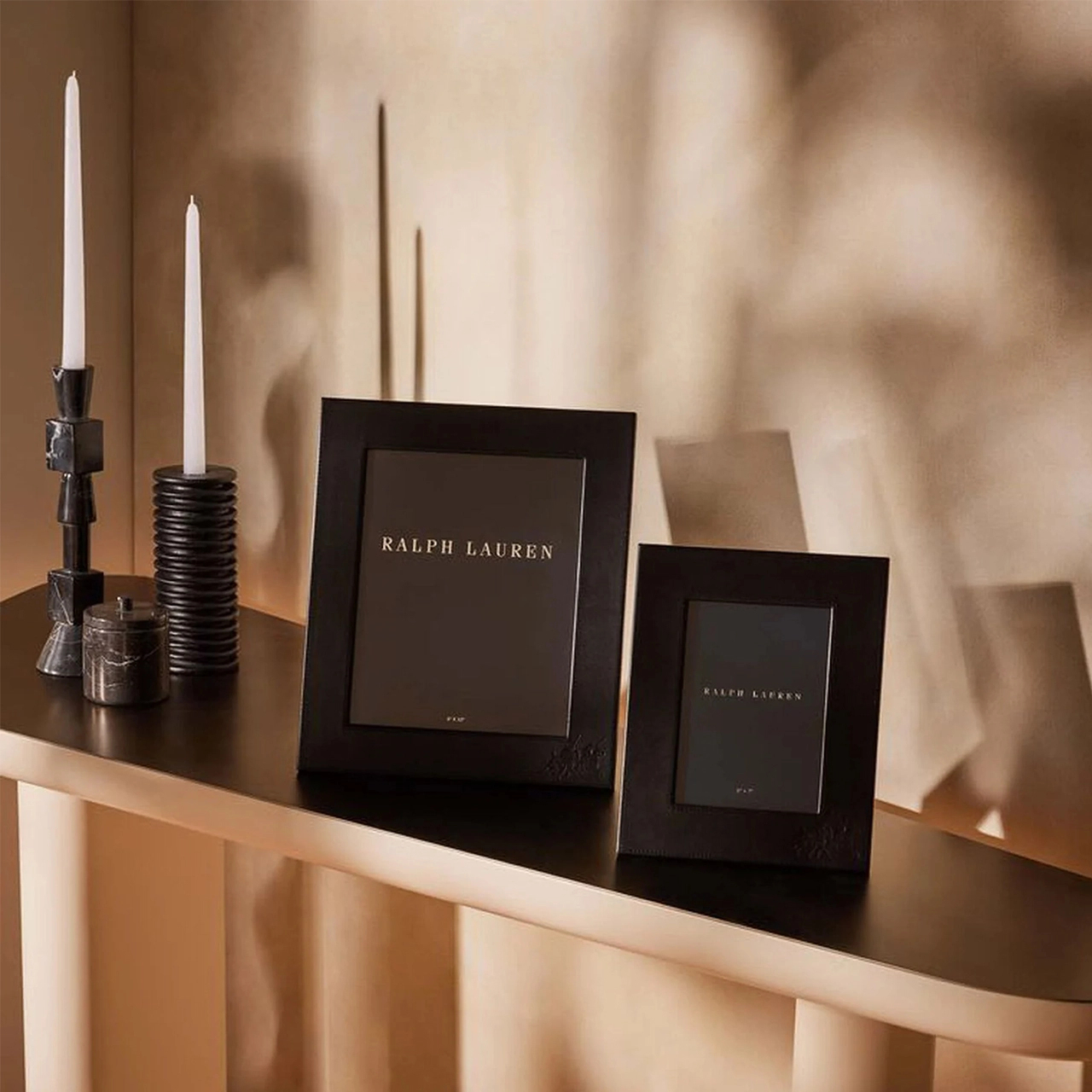 Фоторамка GARRETT 13х18 кожа черная Ralph Lauren Home 682928883002