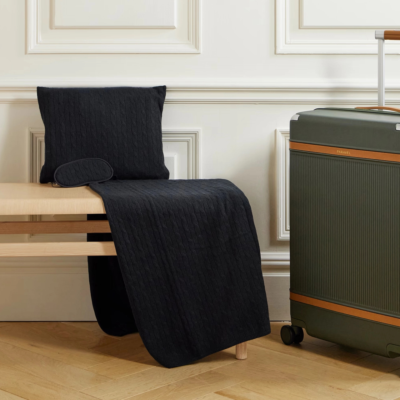 Дорожный набор CABLE плед, маска и сумка, черный кашемир – 2