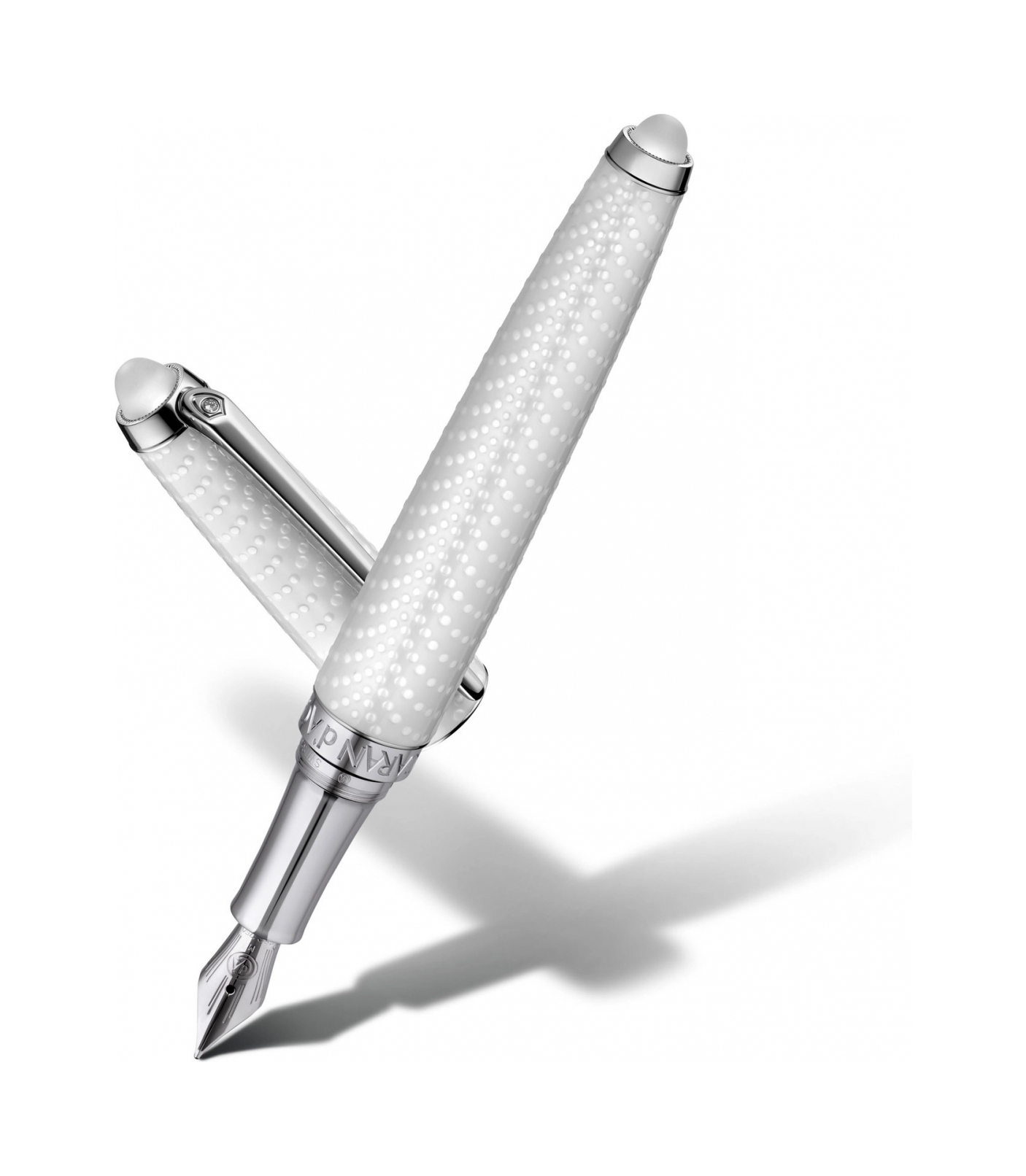 Перьевая ручка Caran D’Ache белая, керамика