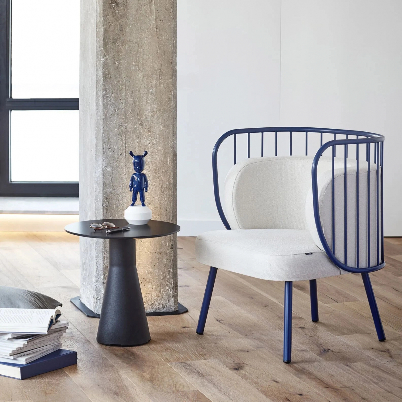 Статуэтка Пришелец 30 см тёмно-синий, фарфор – 2