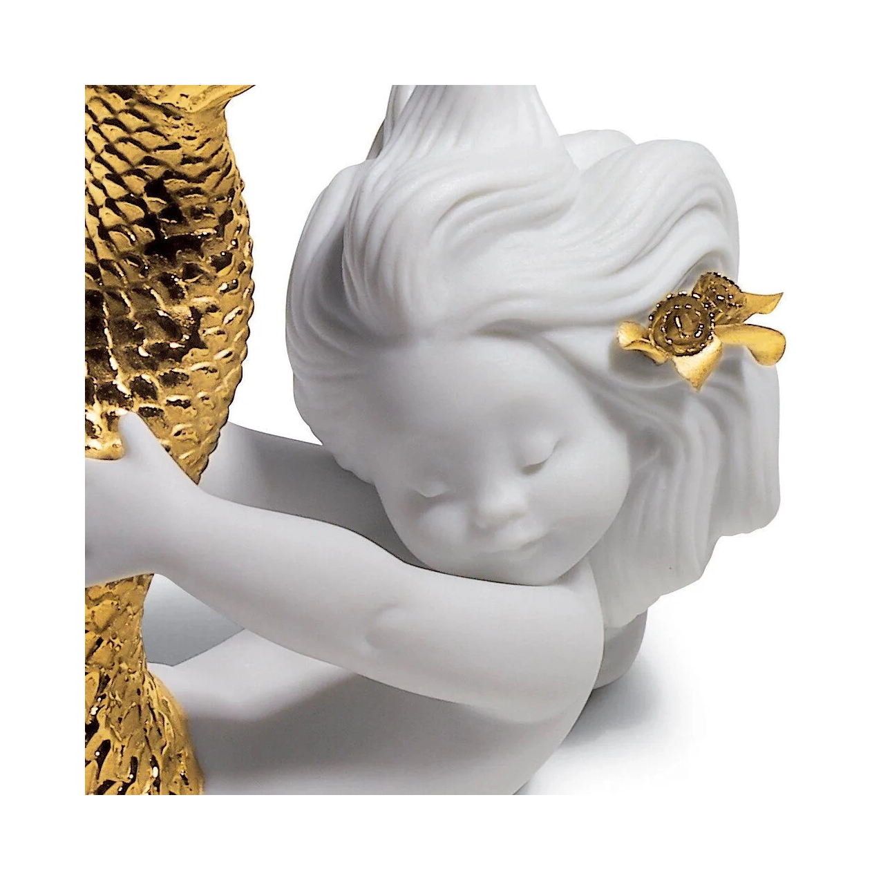 Статуэтка Резвясь в море Ре-деко 12x5 см золотистая, фарфор Lladro 01008559