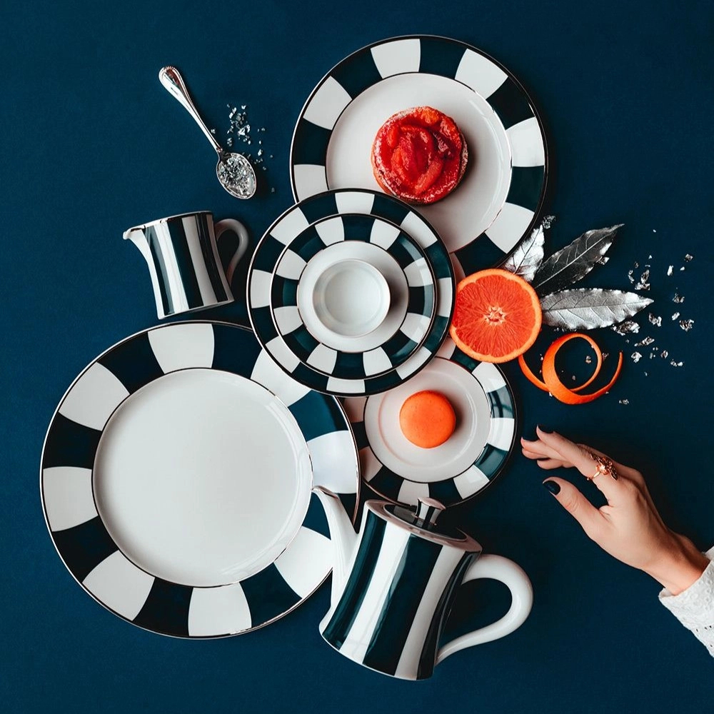 Тарелка обеденная Galerie Royal Bleu Nuit 26 см, фарфор Bernardaud 1856/13