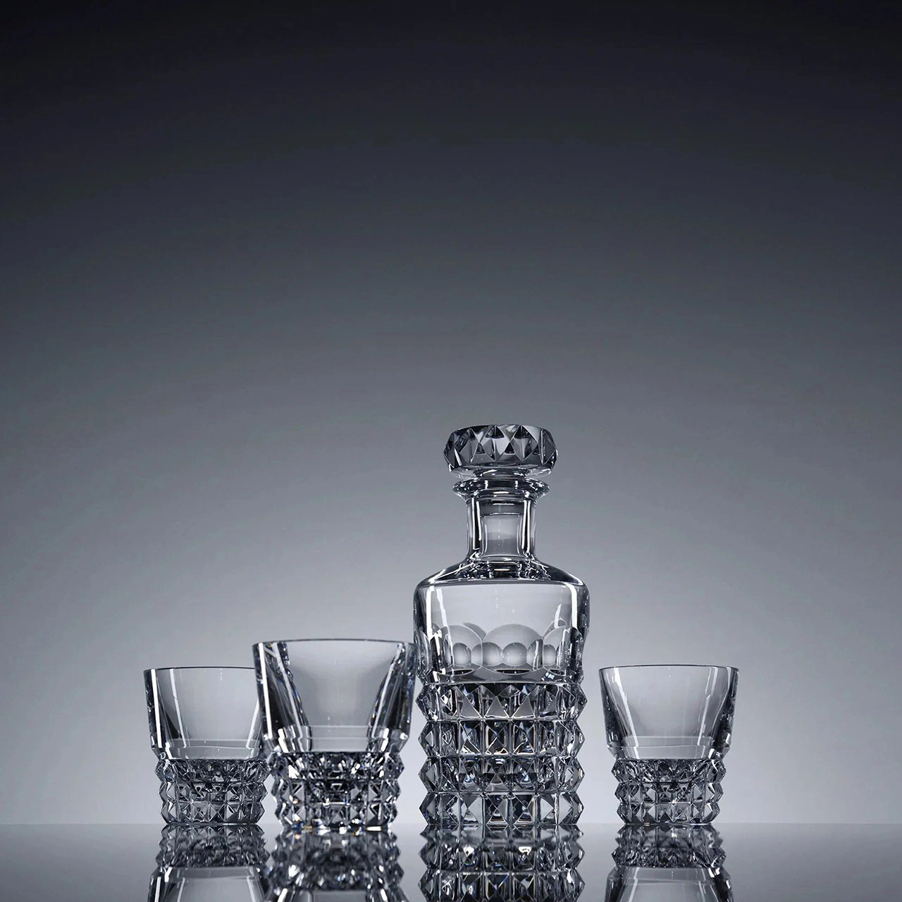 Штоф для виски LOUXOR 910 мл хрусталь прозрачный Baccarat 2816213