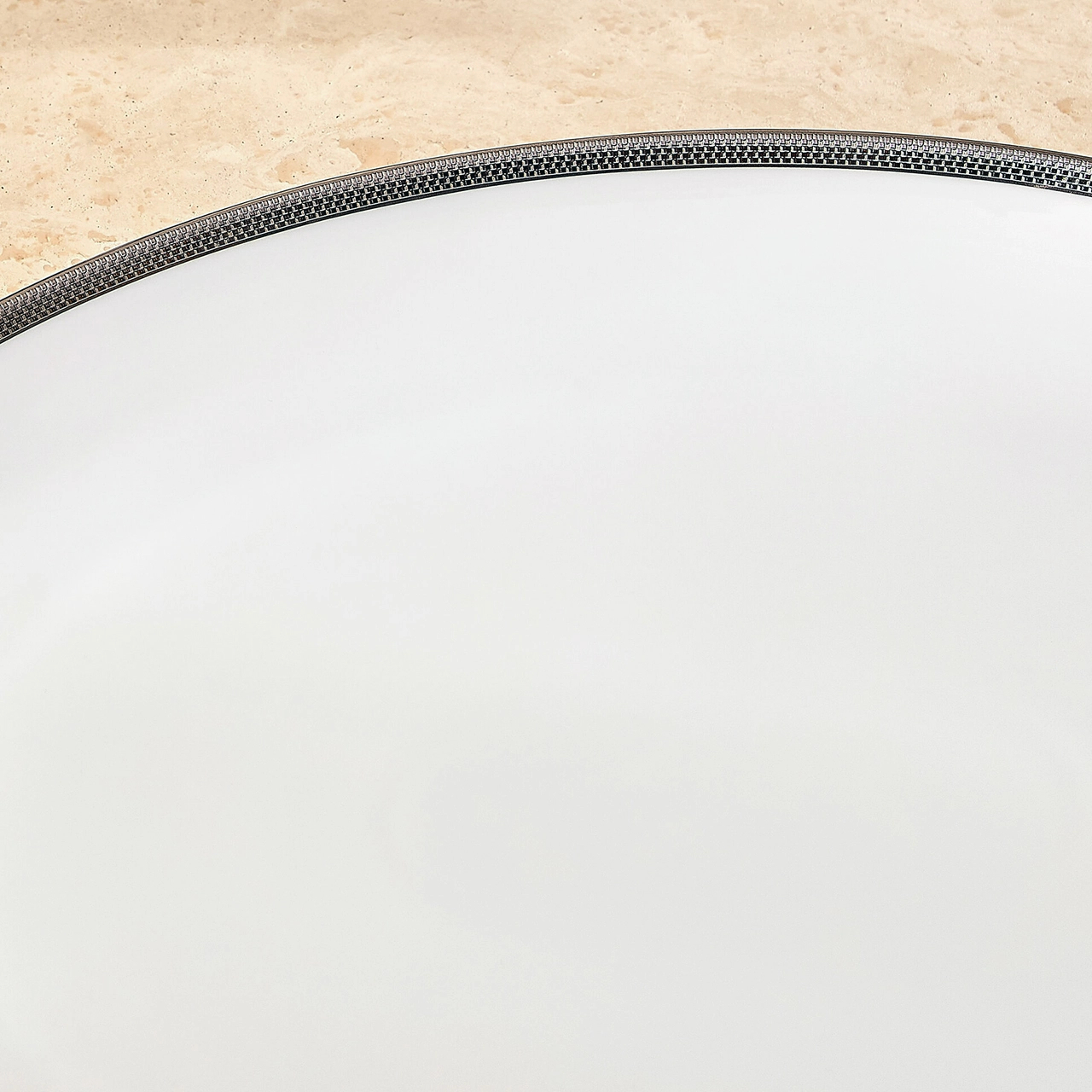 Блюдо овальное MAILLE PLATINE 38 см фарфор платина Bernardaud 2620/107