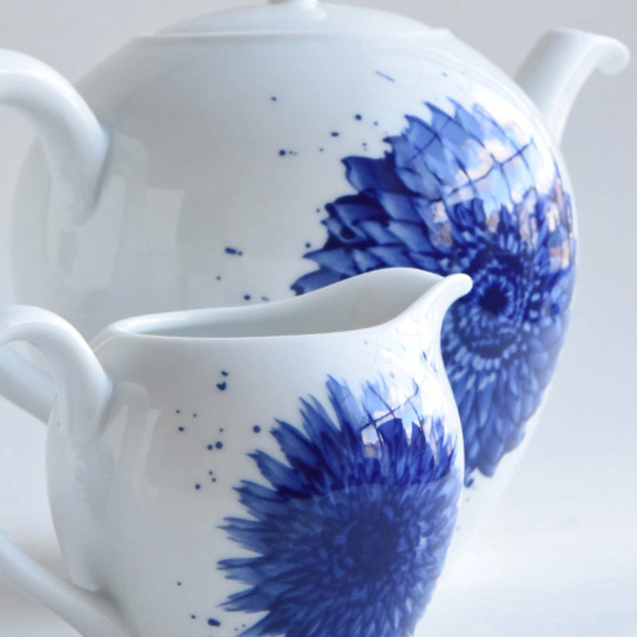 Чайник IN BLOOM 1 л фарфор бело-синий Bernardaud 1768/3088