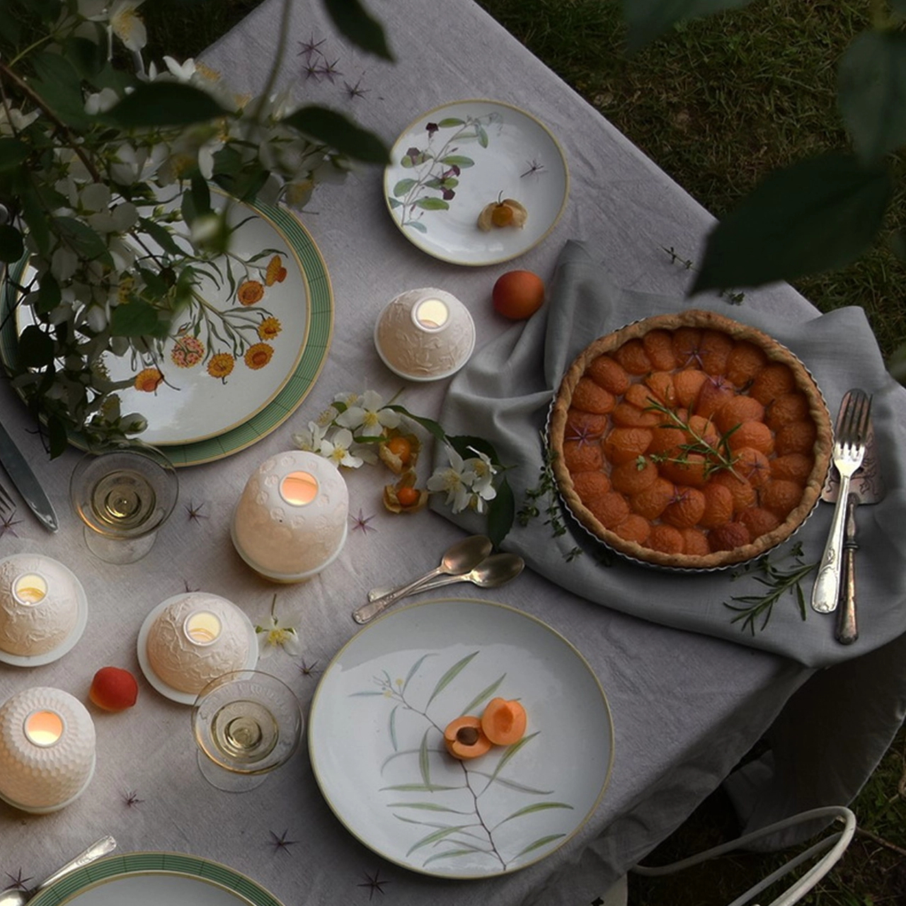 Тарелка обеденная JARDIN INDIEN 26 см фарфор эвкалипт Bernardaud 0488/21259