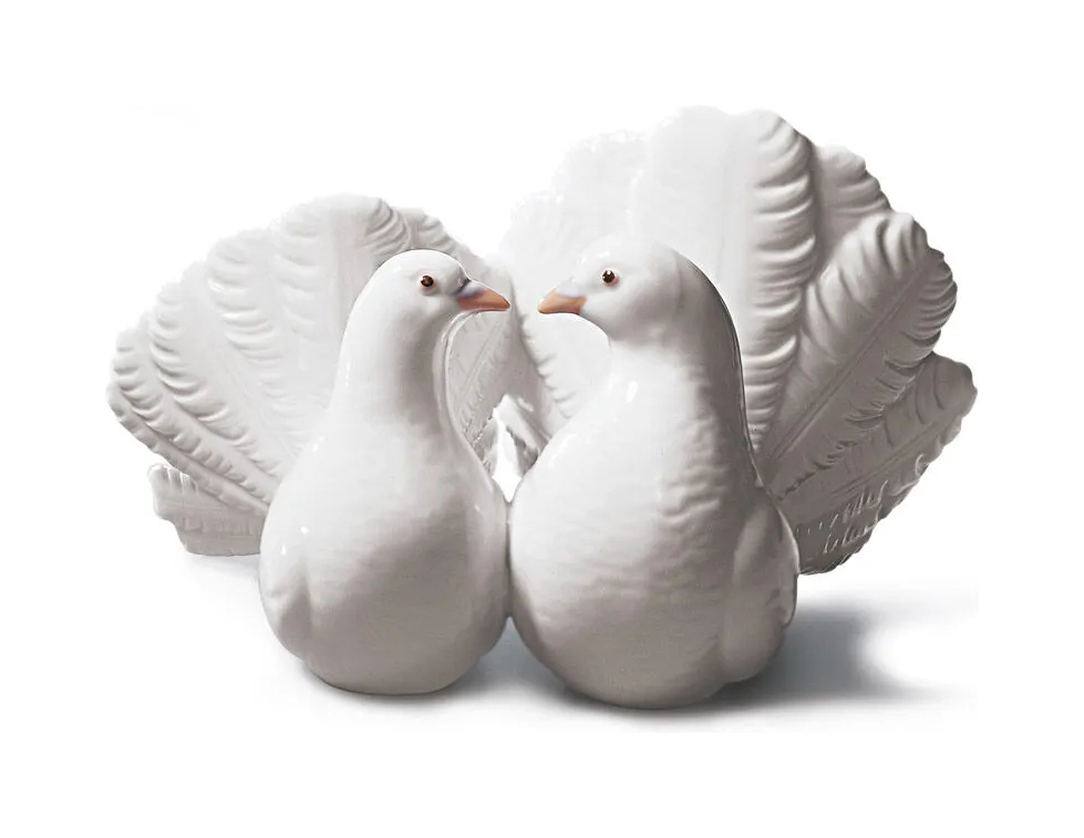 Статуэтка Два голубя 19х15 см белые, фарфор
