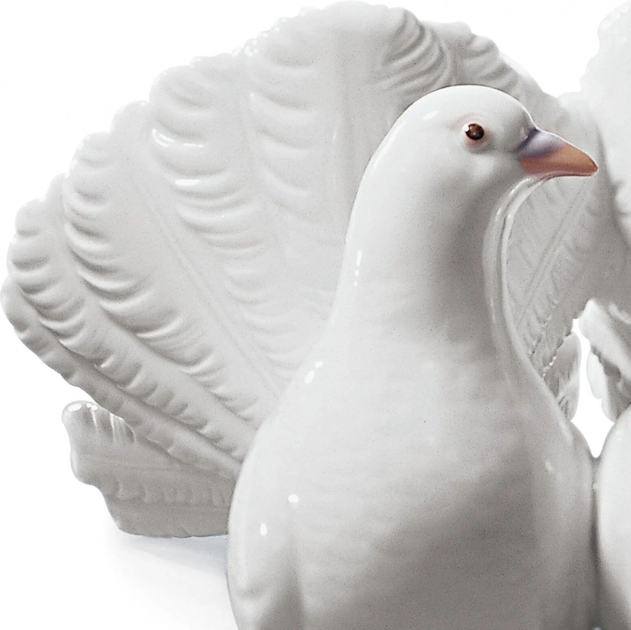 Статуэтка Два голубя 19х15 см белые, фарфор Lladro 01001169