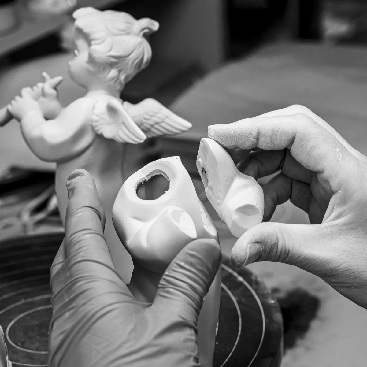 Статуэтка Ангел с флейтой 16 см фарфор Lladro 01004540