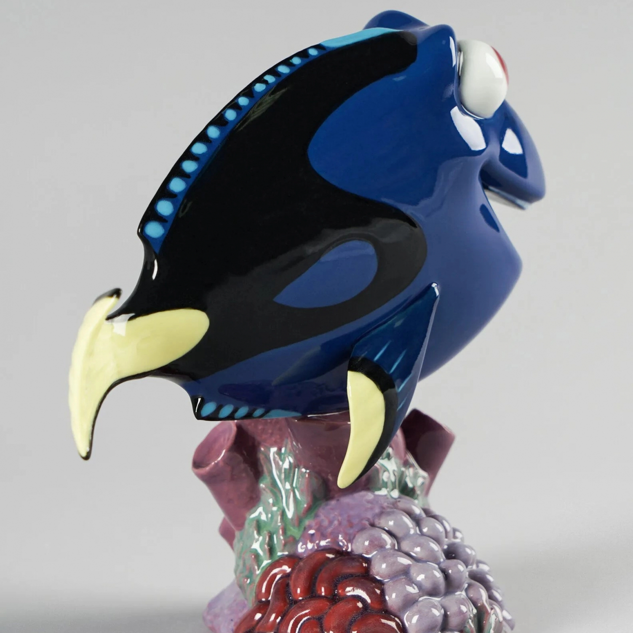 Статуэтка Дори 17 см фарфор Lladro 01009349