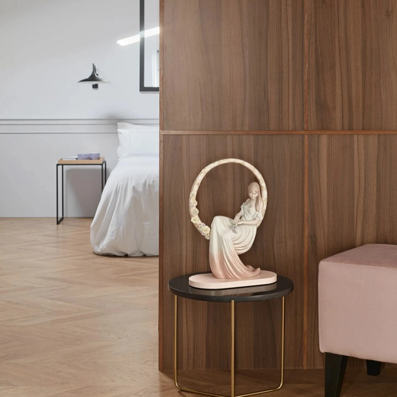 Статуэтка В её мыслях 43 см фарфор – 2