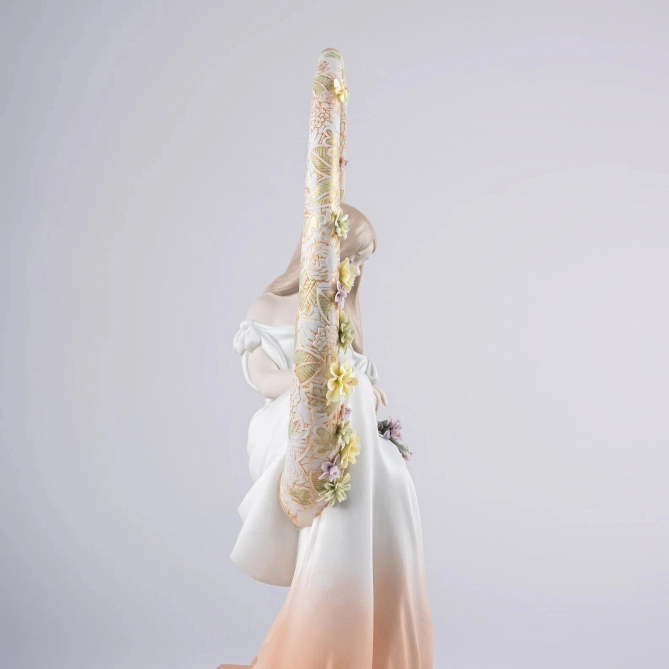 Статуэтка В её мыслях 43 см фарфор Lladro 01009537