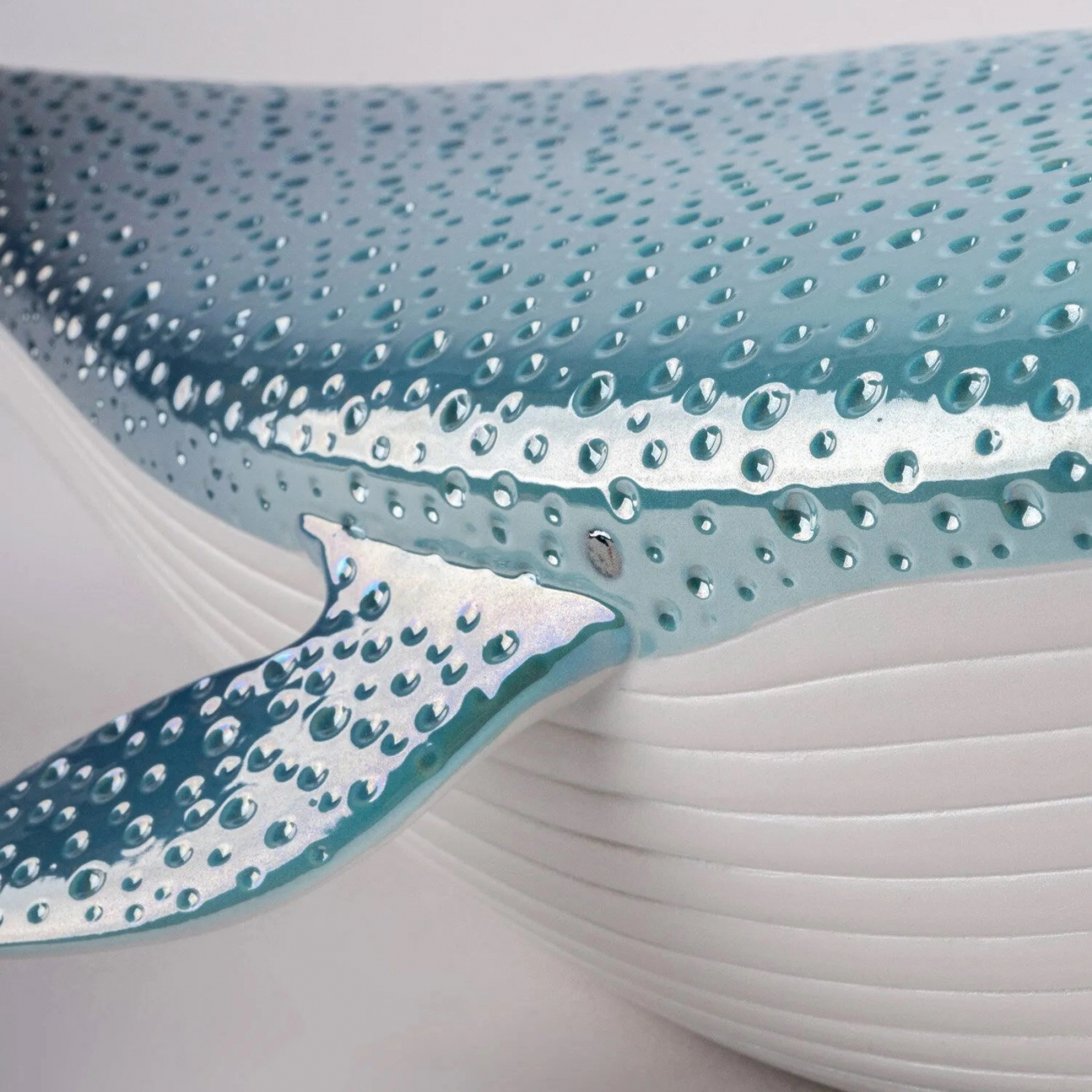 Статуэтка Кит голубой, фарфор Lladro 01009569