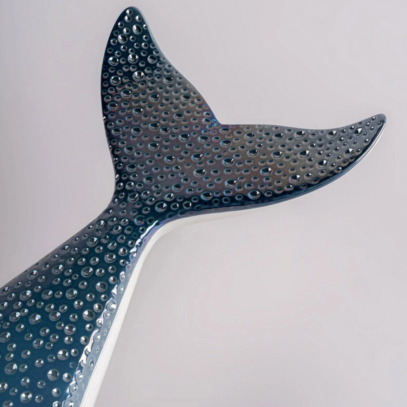 Статуэтка Кит голубой, фарфор Lladro 01009569