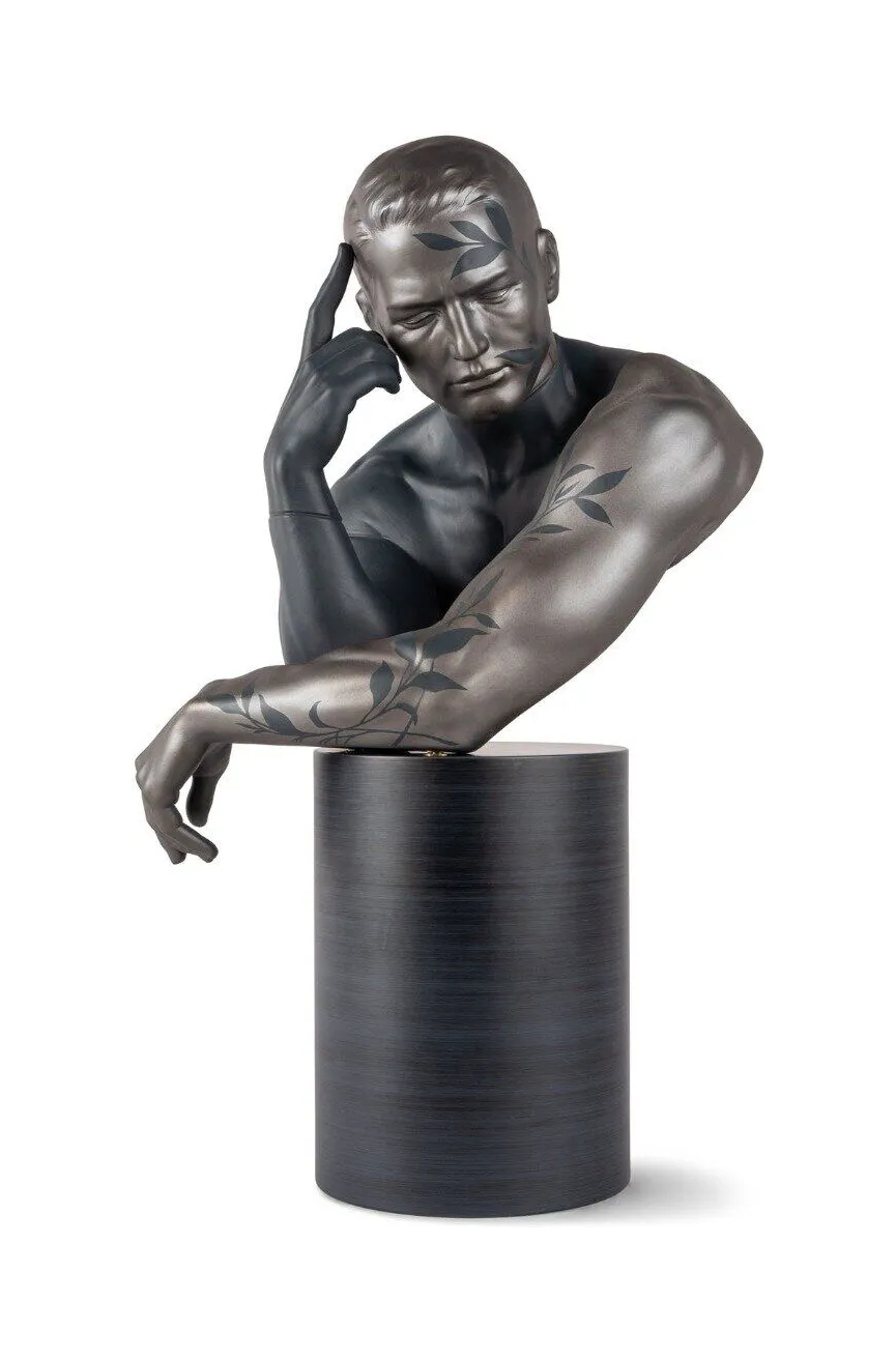 Статуэтка Отражение природы в нём 51 см тёмно-серая, фарфор