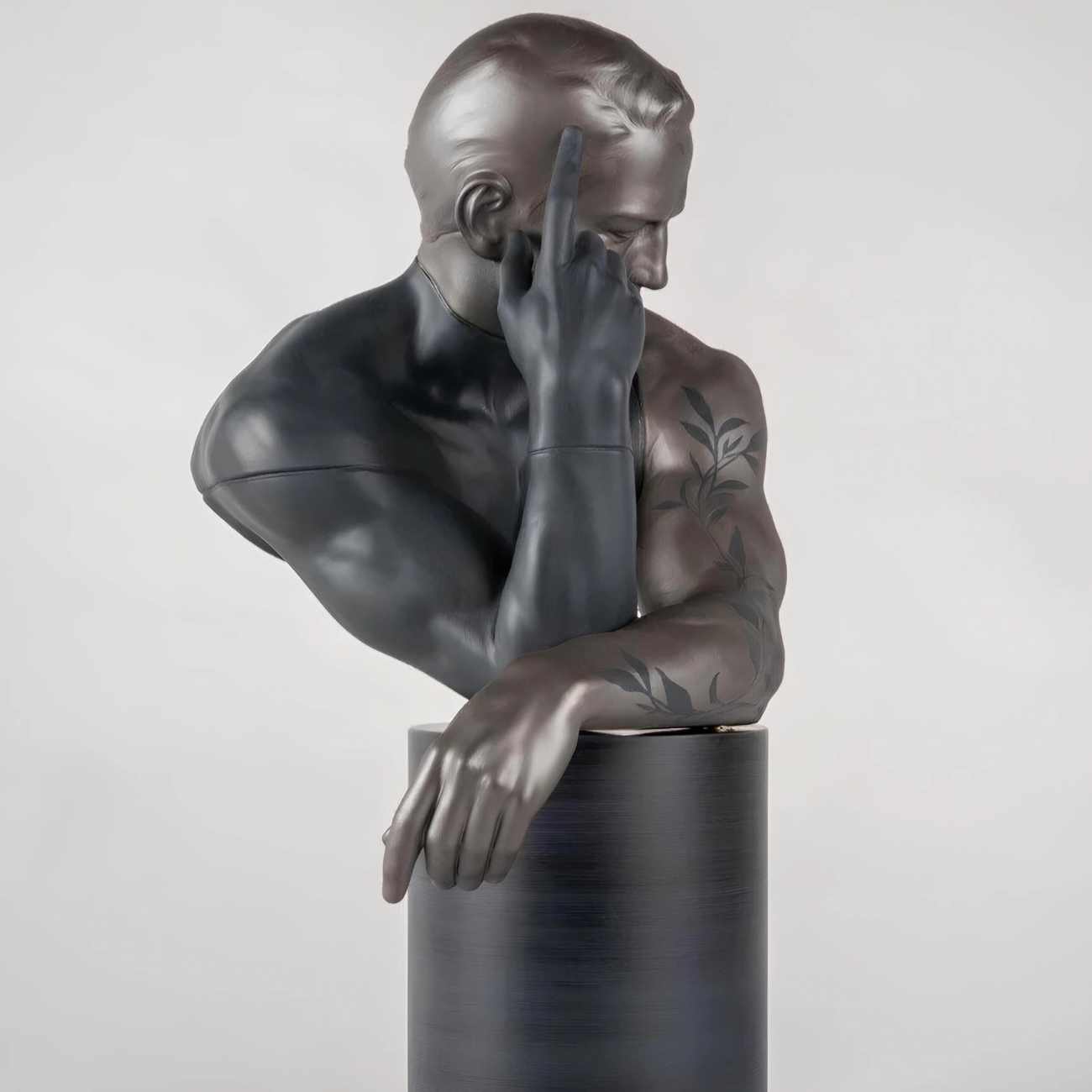 Статуэтка Отражение природы в нём 51 см тёмно-серая, фарфор Lladro 01009584