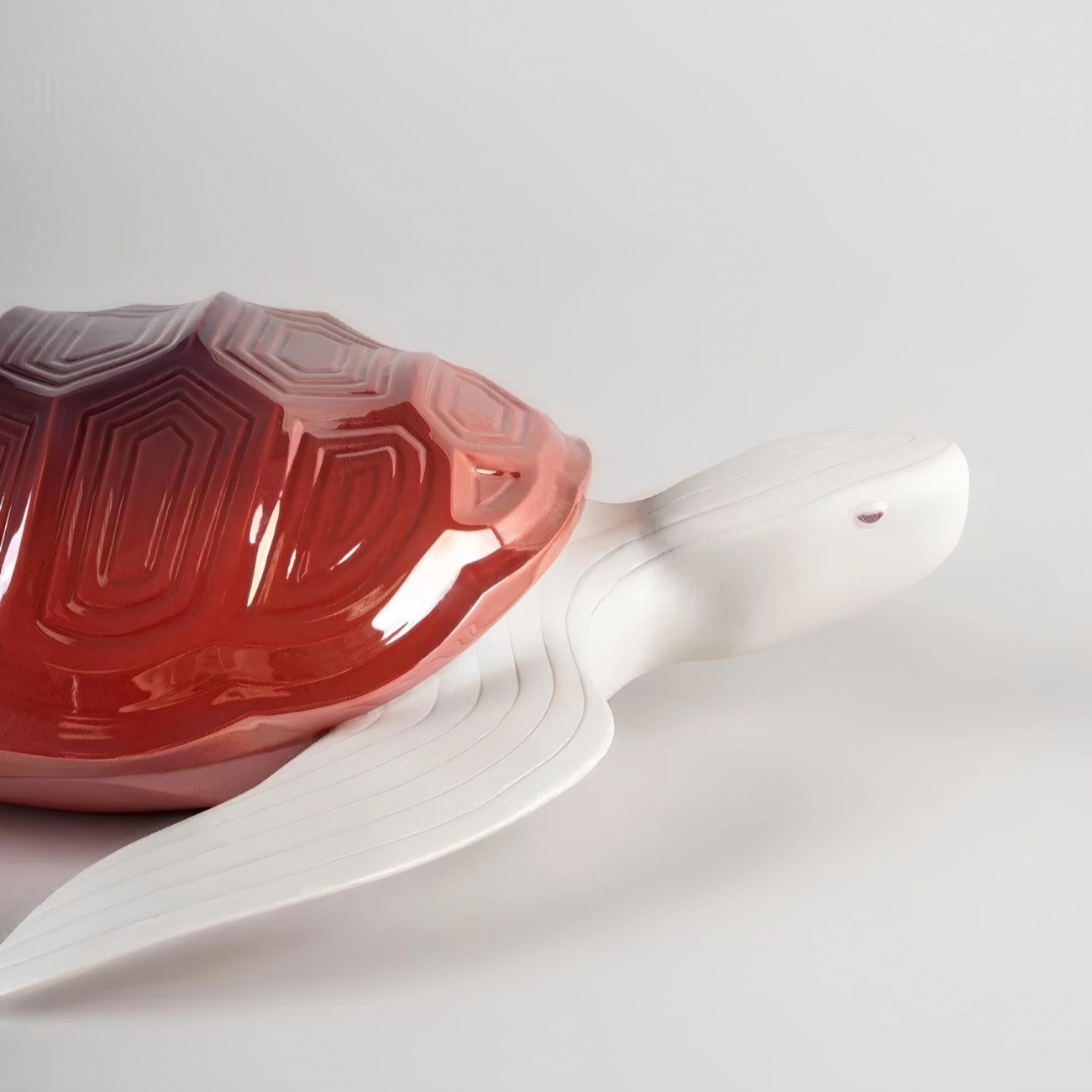 Статуэтка Черепаха 36х32 см красная, фарфор  Lladro 01009673