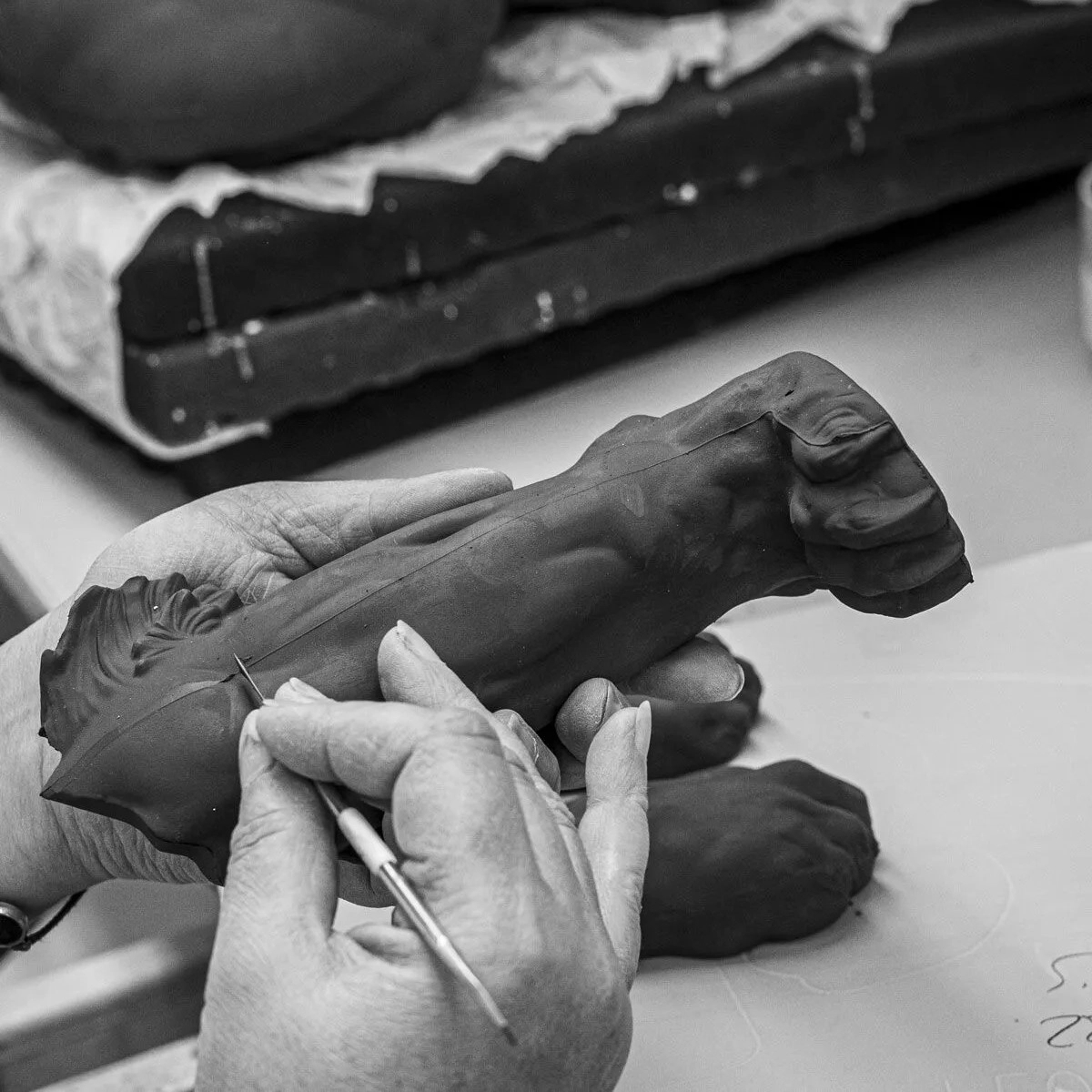 Статуэтка Величественный лев 43 см чёрная, фарфор Lladro 01009778