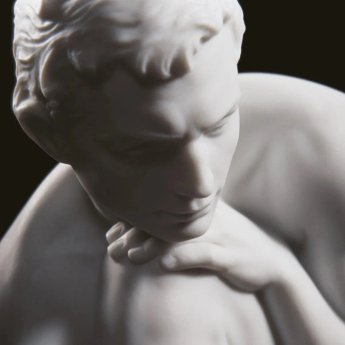 Статуэтка Знания 31 см фарфор Lladro 01018018