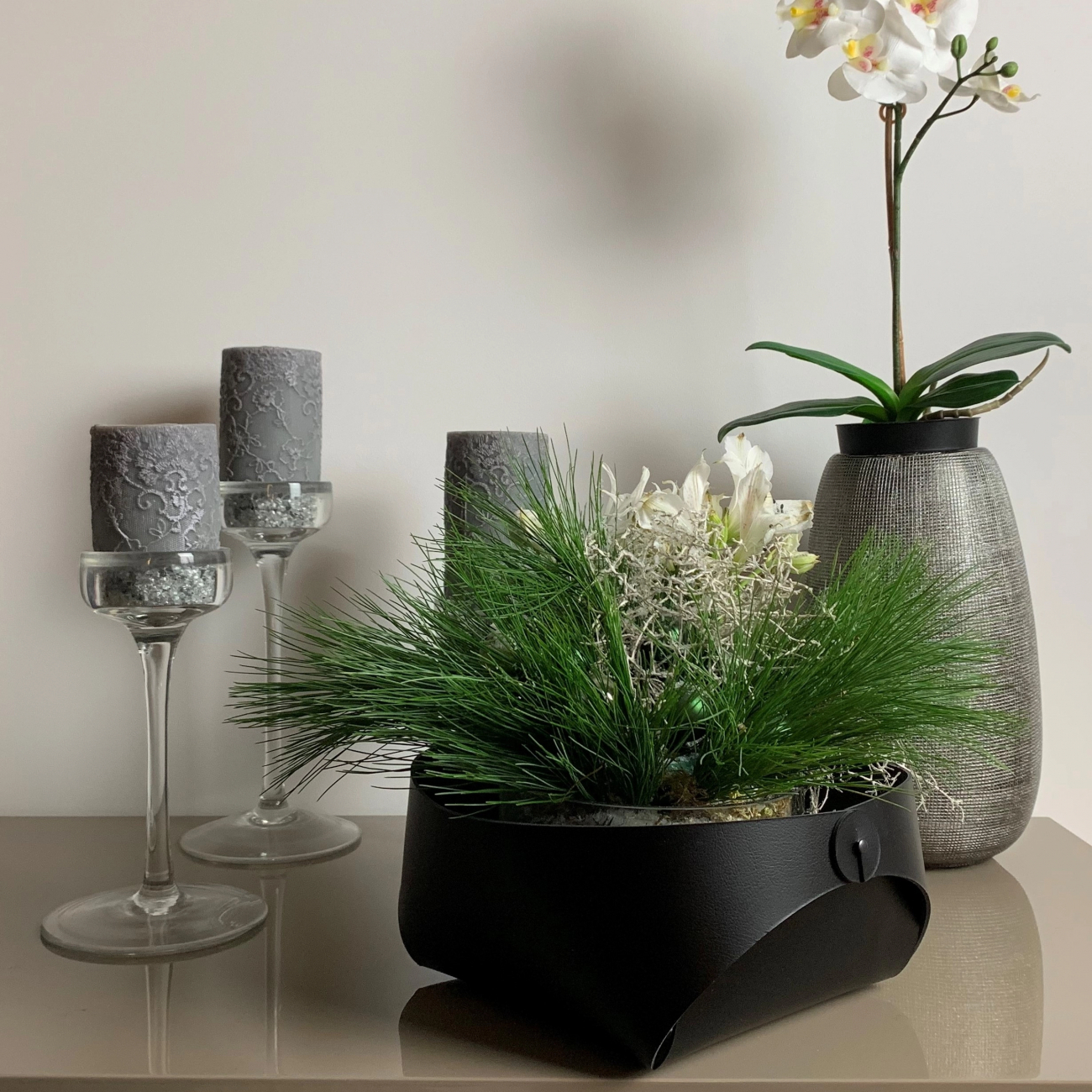 Корзина для хлеба FLORA 20х20 с хлопковым мешком чёрная, кожа ADJ 0037.01.TS16